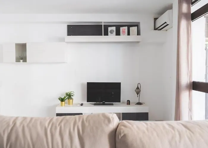 Apartament Beautiful Coastal 3-bedroom - 1 Minute Away From