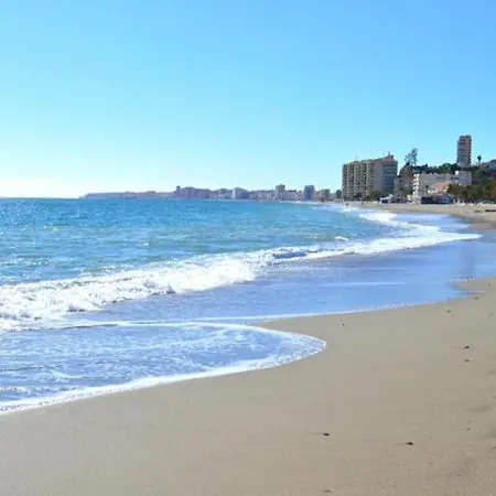 Beautiful Coastal 3-bedroom - 1 Minute Away From Fuengirola